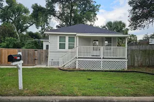 5715 Enid St, Houston, TX 77009 - Photo 1