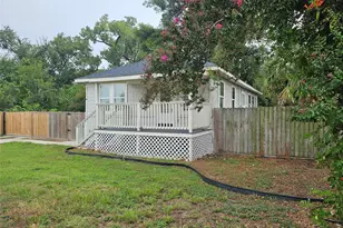 5715 Enid St, Houston, TX 77009 - Photo 3