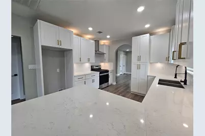 5715 Enid Street, Houston, TX 77009 - Photo 5