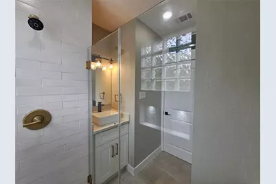 5715 Enid Street, Houston, TX 77009 - Photo 33