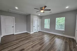 5715 Enid St, Houston, TX 77009 - Photo 15