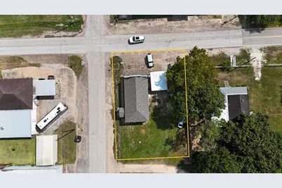 502 Mulcahy Street, Damon, TX 77430 - Photo 13