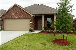 4713 E Meadow Dr, Deer Park, TX 77536 - Photo 1