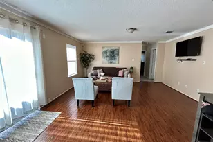 13207 Gatton Park Dr, Houston, TX 77066 - Photo 5