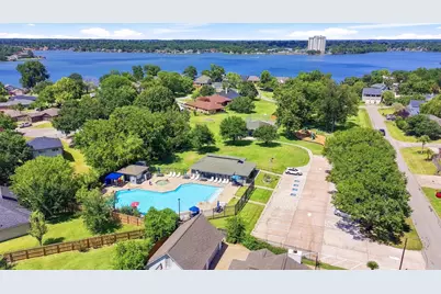 10707 Hillside Drive, Montgomery, TX 77356 - Photo 1