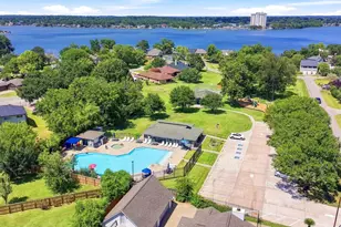 10707 Hillside Dr, Montgomery, TX 77356 - Photo 1