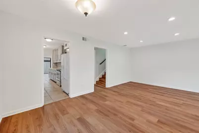 500 N Post Oak Lane, Houston, TX 77024 - Photo 9