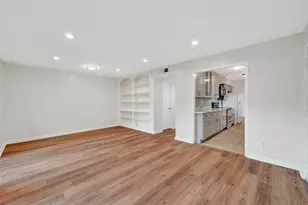 500 N Post Oak Ln, Houston, TX 77024 - Photo 19