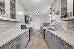 500 N Post Oak Ln, Houston, TX 77024 - Photo 17