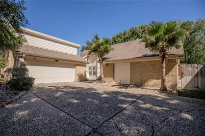 1627 Fall Valley Drive, Houston, TX 77077 - Photo 5