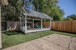 1627 Fall Valley Dr, Houston, TX 77077 - Photo 47