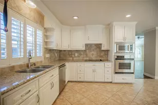 1627 Fall Valley Dr, Houston, TX 77077 - Photo 45