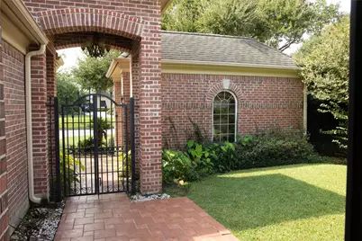 3039 Bonnebridge Way Boulevard, Houston, TX 77082 - Photo 3