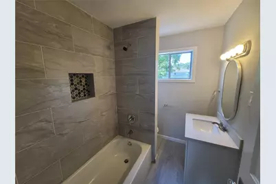 3919 Avenue O, Galveston, TX 77550 - Photo 17