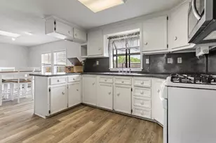 3320 Brooks Ave, Bay City, TX 77414 - Photo 13