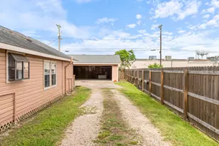 3320 Brooks Ave, Bay City, TX 77414 - Photo 25