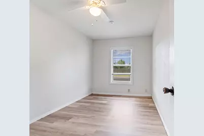 3320 Brooks Avenue, Bay City, TX 77414 - Photo 7