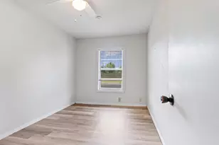 3320 Brooks Ave, Bay City, TX 77414 - Photo 7