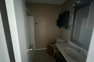 12002 Kleinmeadow Dr, Houston, TX 77066 - Photo 9