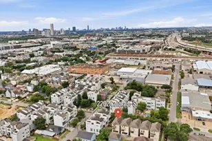 2202 Colorado St, Houston, TX 77007 - Photo 41
