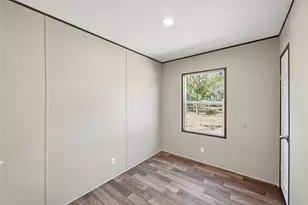 38904 West Dr, Hempstead, TX 77445 - Photo 17