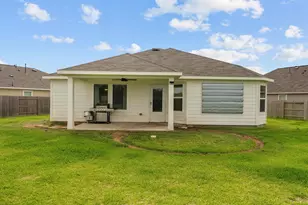 4901 Perennial Ln, La Marque, TX 77568 - Photo 31