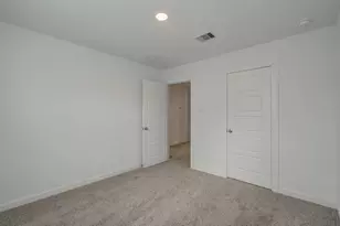 12318 Churchill downs Dr, Houston, TX 77047 - Photo 25
