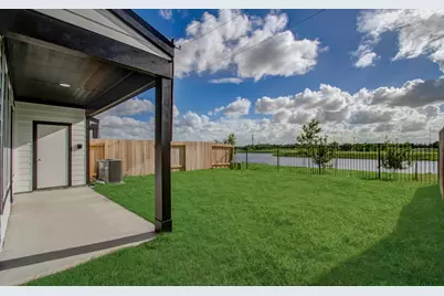 12318 Churchill Downs Drive, Houston, TX 77047 - Photo 31