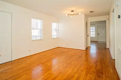 1737 Airline Drive, Houston, TX 77009 - Photo 7