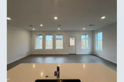 2921 Mariner Island Drive, Texas City, TX 77568 - Photo 3