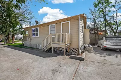3827 Wayne Street, Houston, TX 77026 - Photo 3
