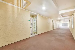 6300 Seawall Blvd, Galveston, TX 77551 - Photo 23