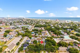 1514 31st St, Galveston, TX 77550 - Photo 45