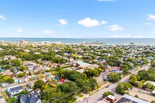 1514 31st St, Galveston, TX 77550 - Photo 43