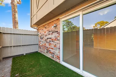 515 Tallowood Road Road #9, Houston, TX 77024 - Photo 17