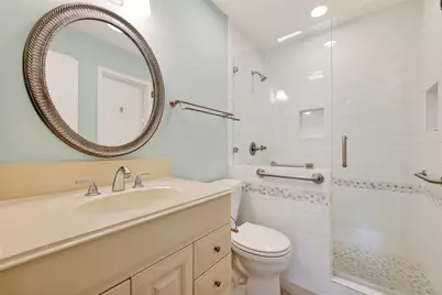 515 Tallowood Road Road #9, Houston, TX 77024 - Photo 15