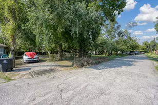 7216 Tilgham St, Houston, TX 77020 - Photo 3