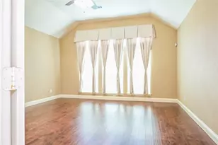 10226 N Laurel Branch Dr Dr, Houston, TX 77064 - Photo 9