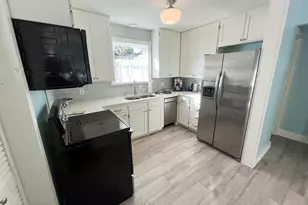 3012 Ave O 1/2 Rear, Galveston, TX 77550 - Photo 7