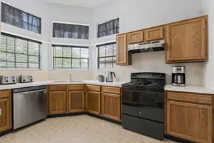 5126 E Fallen Bough Dr, Houston, TX 77041 - Photo 5