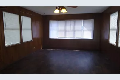 106 Gossett Street #A, Highlands, TX 77562 - Photo 5