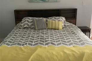 1609 E Bayshore Dr, Dickinson, TX 77539 - Photo 9