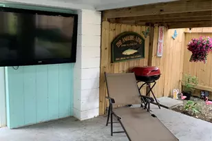 1609 E Bayshore Dr, Dickinson, TX 77539 - Photo 11