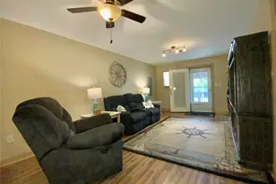 934 N Fm 356, Onalaska, TX 77360 - Photo 13