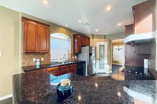 4442 Chestnut Cir, Friendswood, TX 77546 - Photo 9