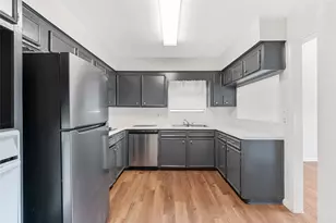 1418 Bramblebury Dr, Sugar Land, TX 77498 - Photo 7