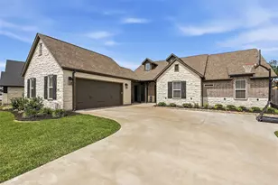 3333 Stoneleigh Rd, Bryan, TX 77808 - Photo 1