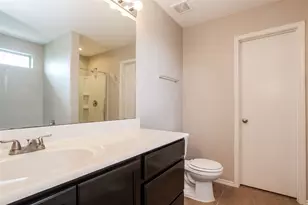 16406 Peyton Stone Cir, Houston, TX 77049 - Photo 13