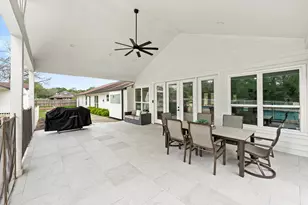8800 Brae Acres Rd, Houston, TX 77074 - Photo 37