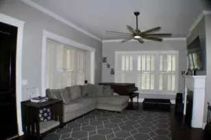 233 N 7th St, Beaumont, TX 77702 - Photo 7